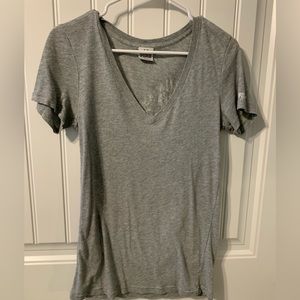 Grey VS Pink vneck tee